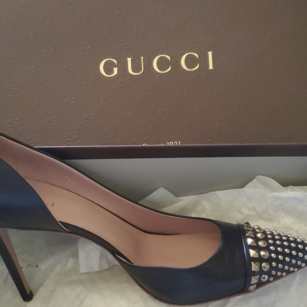 Authentic Gucci shoes